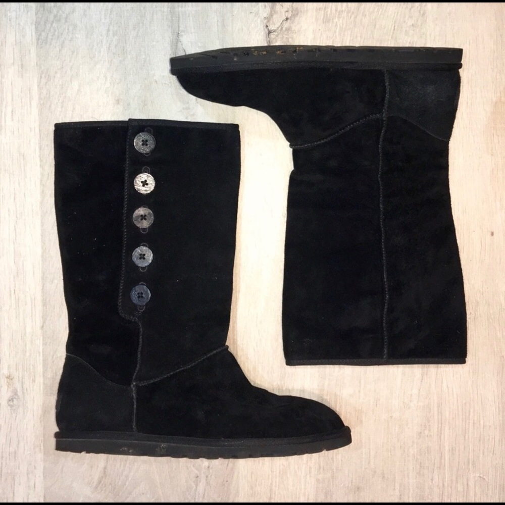 Ugg Low Pro Button Boot Foldover Top Size 8